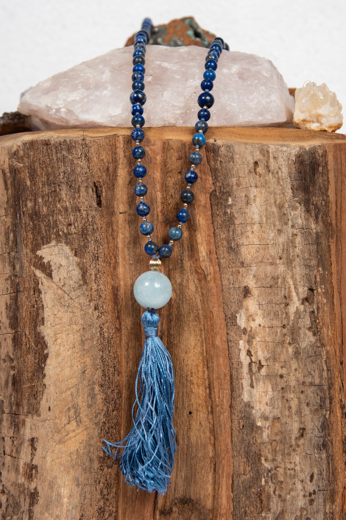 la madregea mala da meditazione con 108 perle di lapislazzuli e pietra guru acquamarina