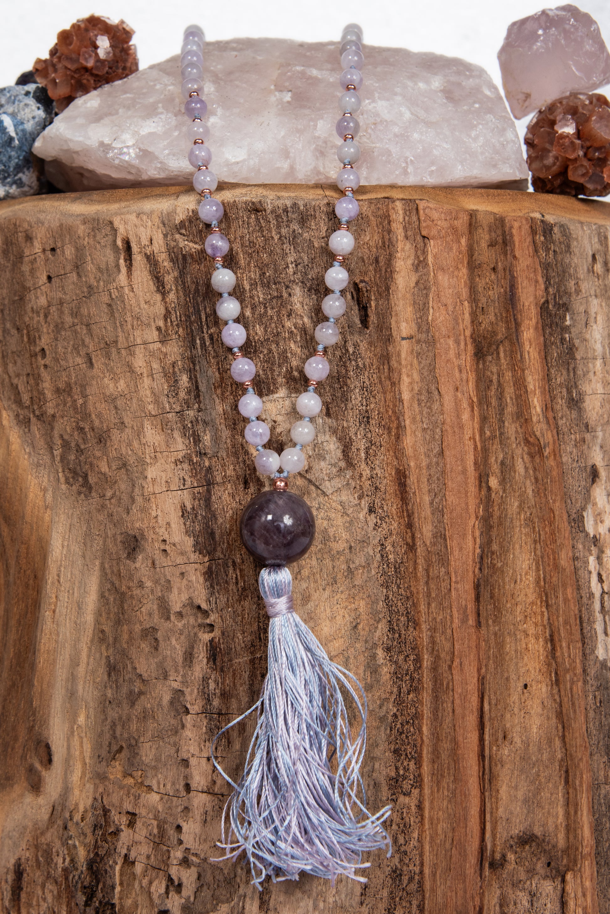 la madregea mala in ametista lavanda pietra guru ametista da meditazione