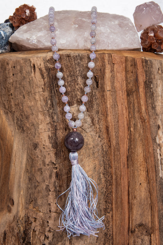 la madregea mala in ametista lavanda pietra guru ametista da meditazione