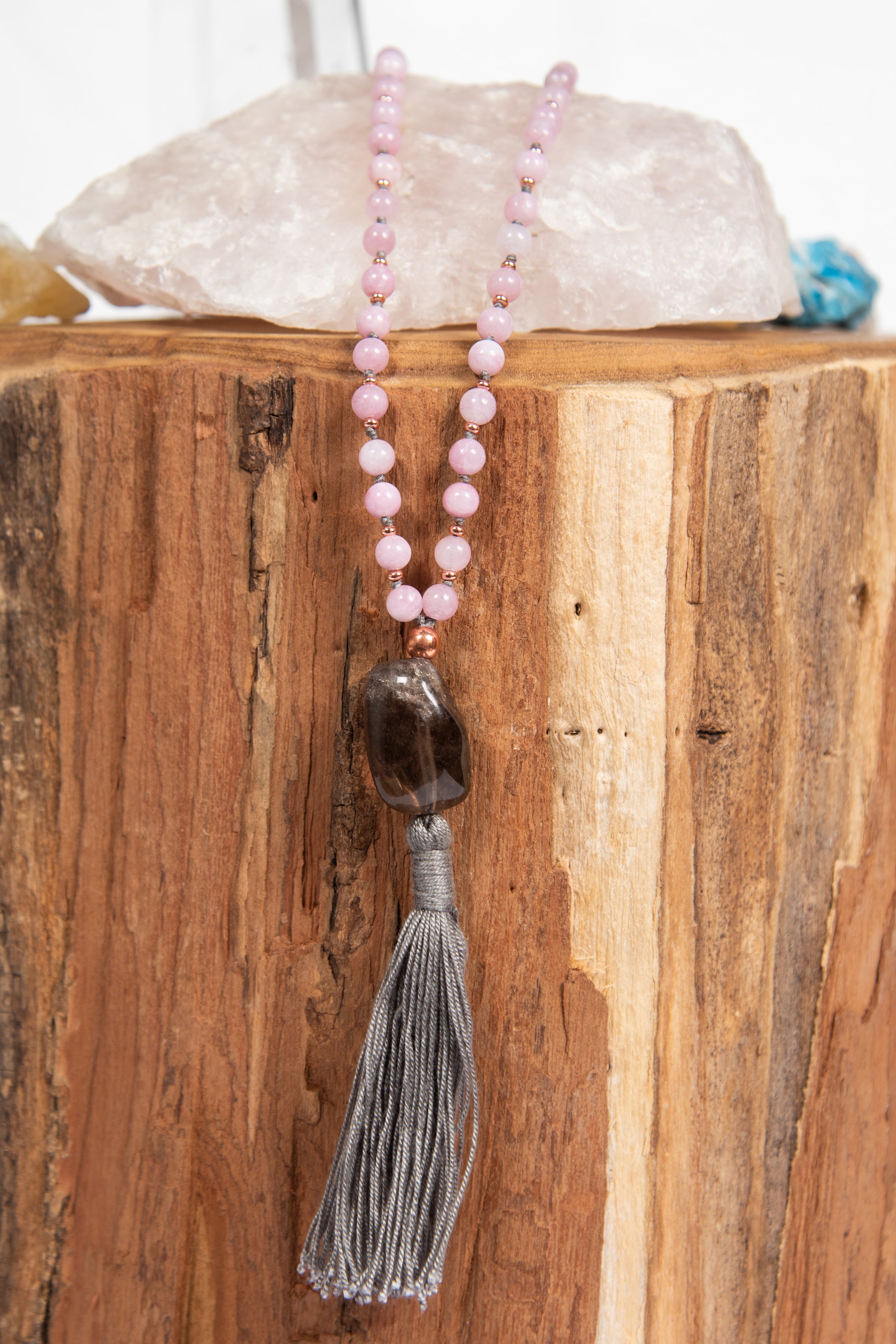 la madregea mala collana per la meditazione con 108 perle di kunzite e pietra guru quarzo fumè