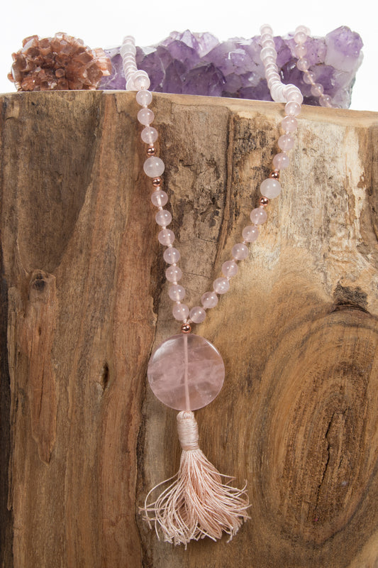 la madregea mala da meditazione fatta a mano in quarzo rosa naturale e rame