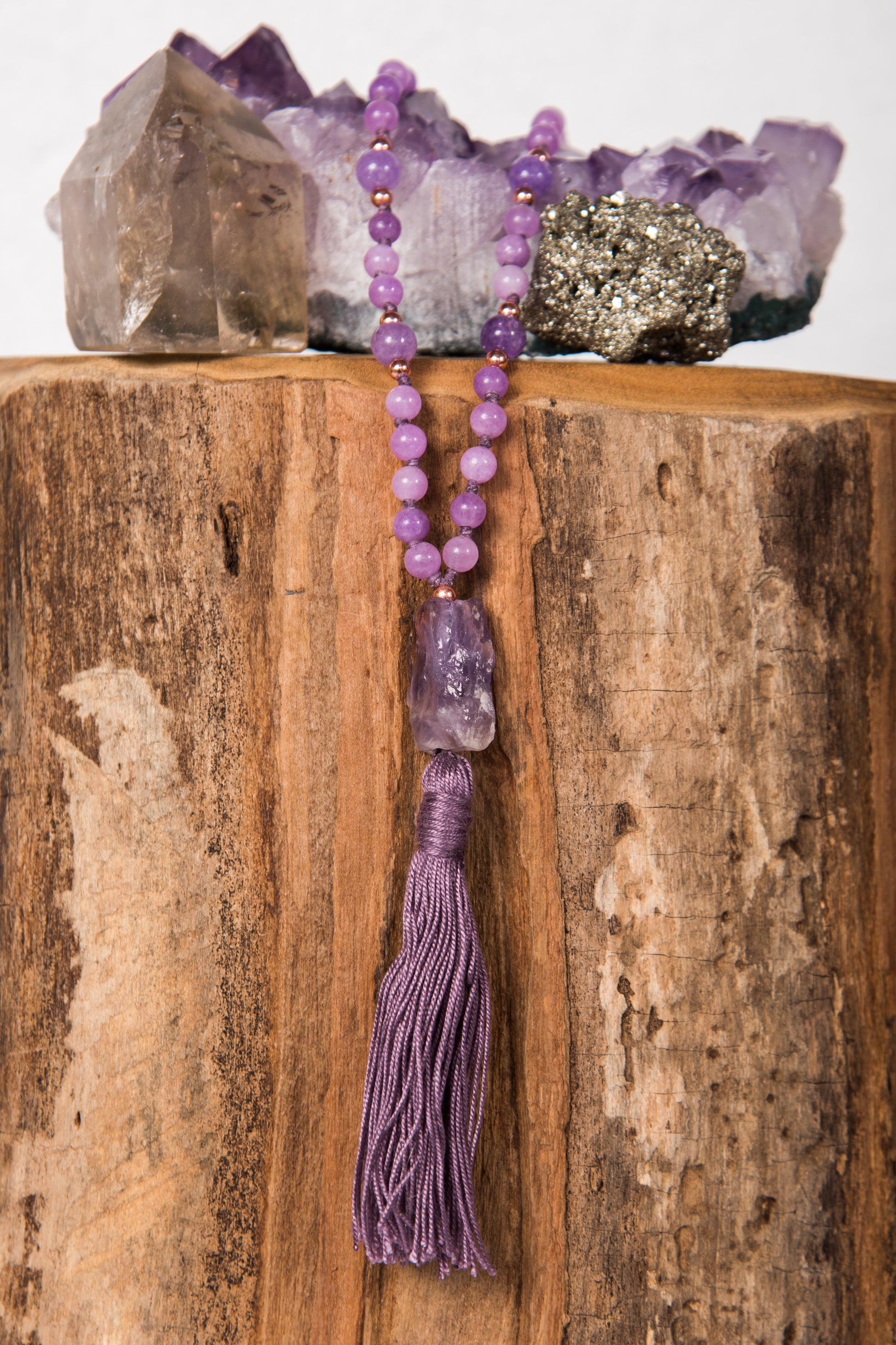 mala 108 pietre naturali in ametista lavanda pietra guru ametista prezioso strumento per meditare tenendo conto dei Mantra durante la pratica 