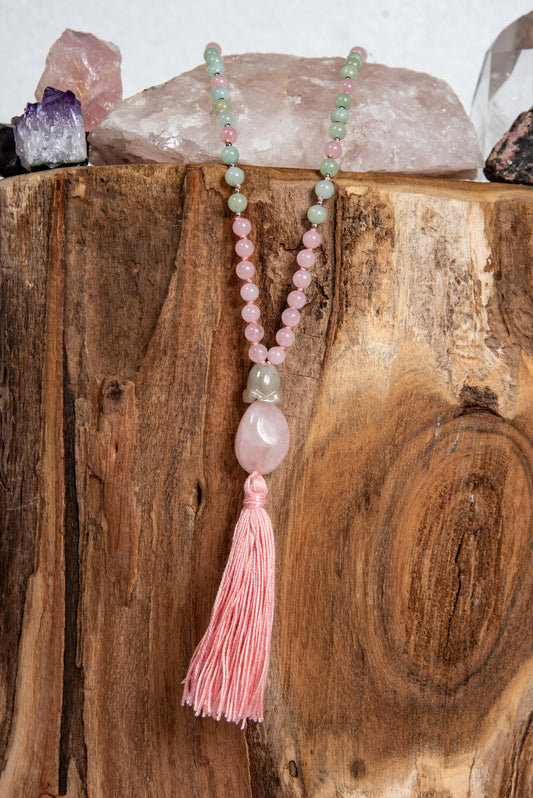 mala fatta a mano in giadeite, quarzo rosa e rame per la pratica della meditazione