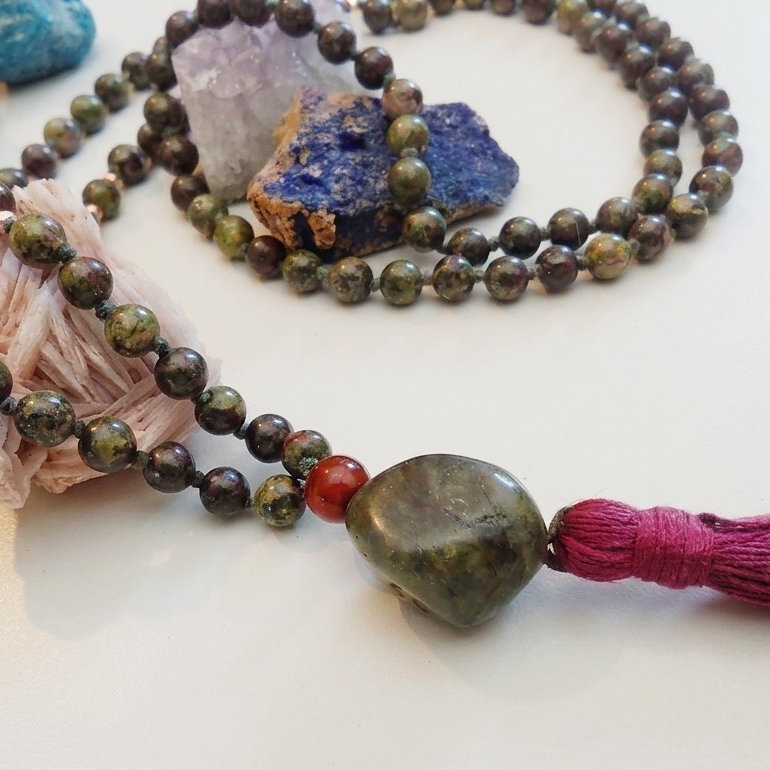 Mala da meditazione 108 perle in Pietra sangue di drago, Agata rossa, Pietra Guru Labradorite, Rame