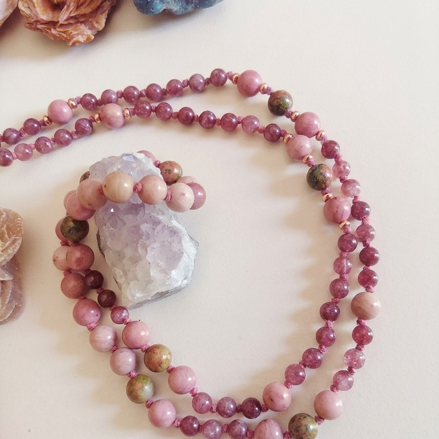 Mala 108 perle di Rodonite, Unakite, Lepidolite, Pietra Guru Ametista, rame