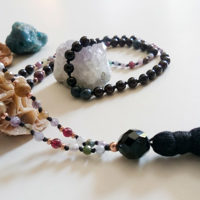 Mala 108 perle Tormalina naturale vari colori e Onice, Pietra Guru Onice, Rame