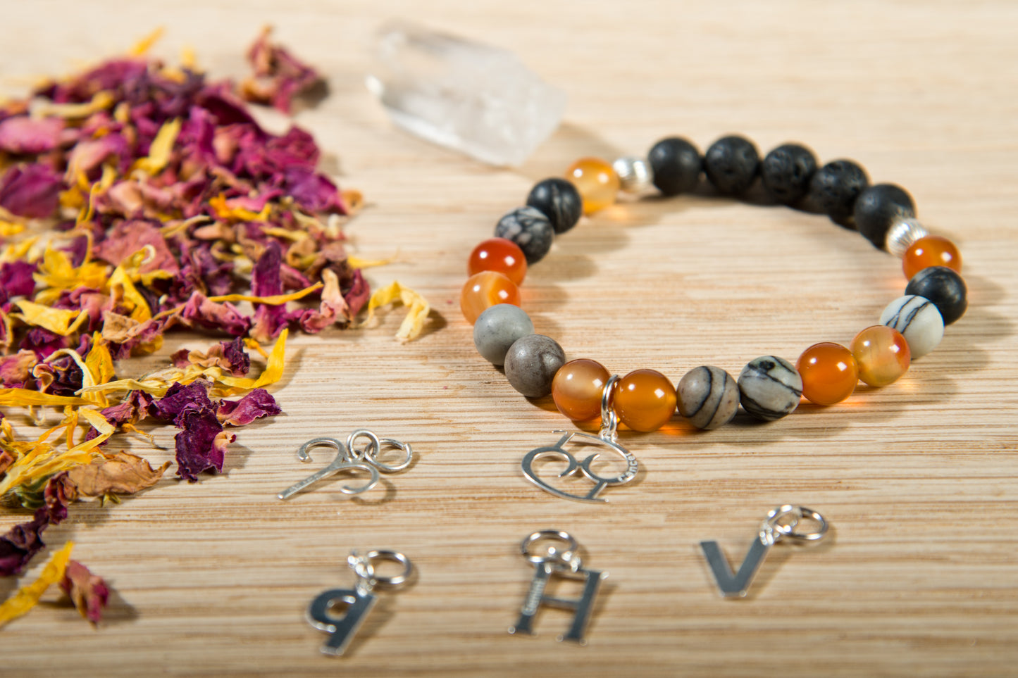 Diaspro zebrato, corniola, lava, argento 925, charms
