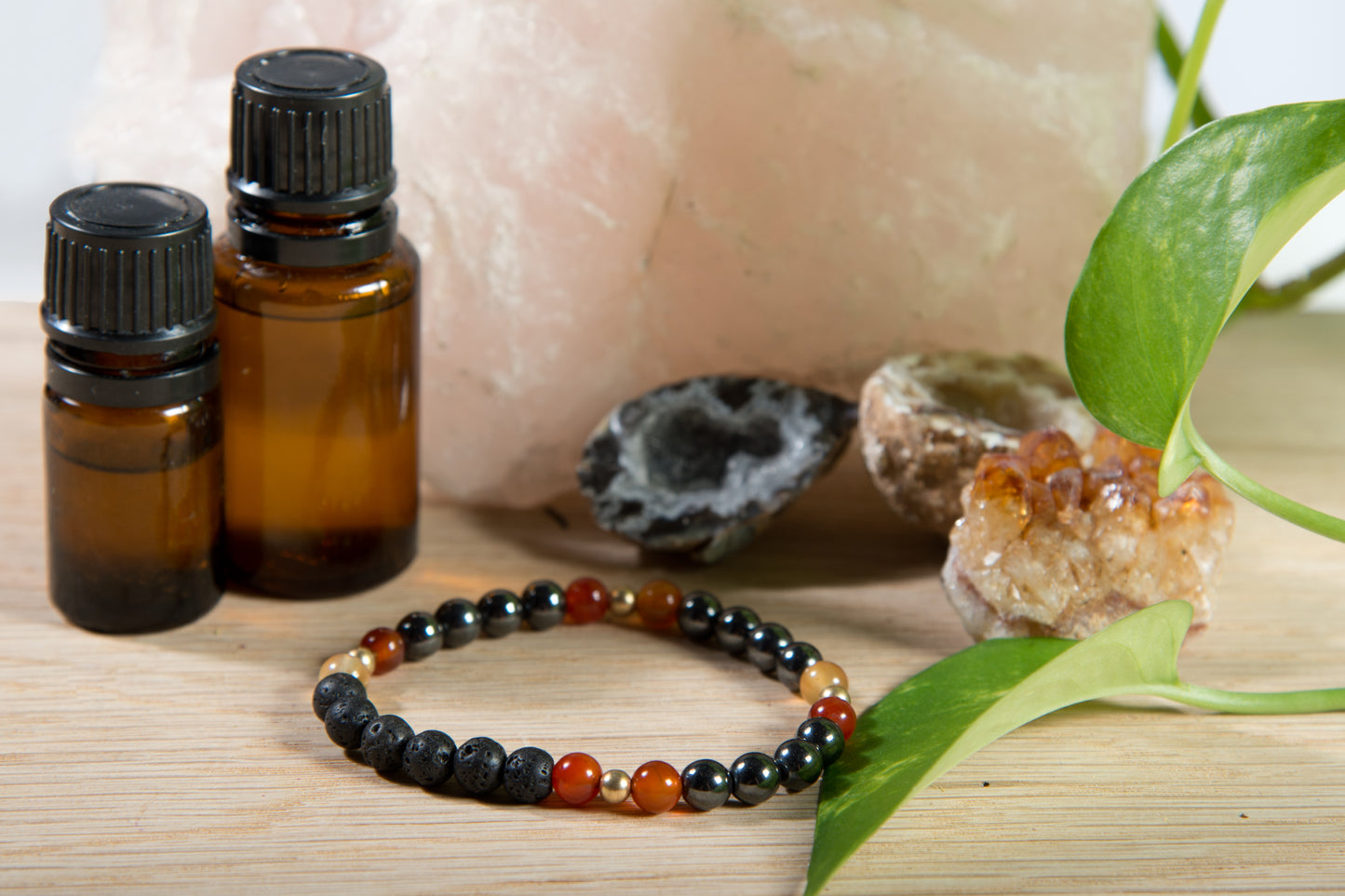 Corniola, ematite, lava, argento dorato 925