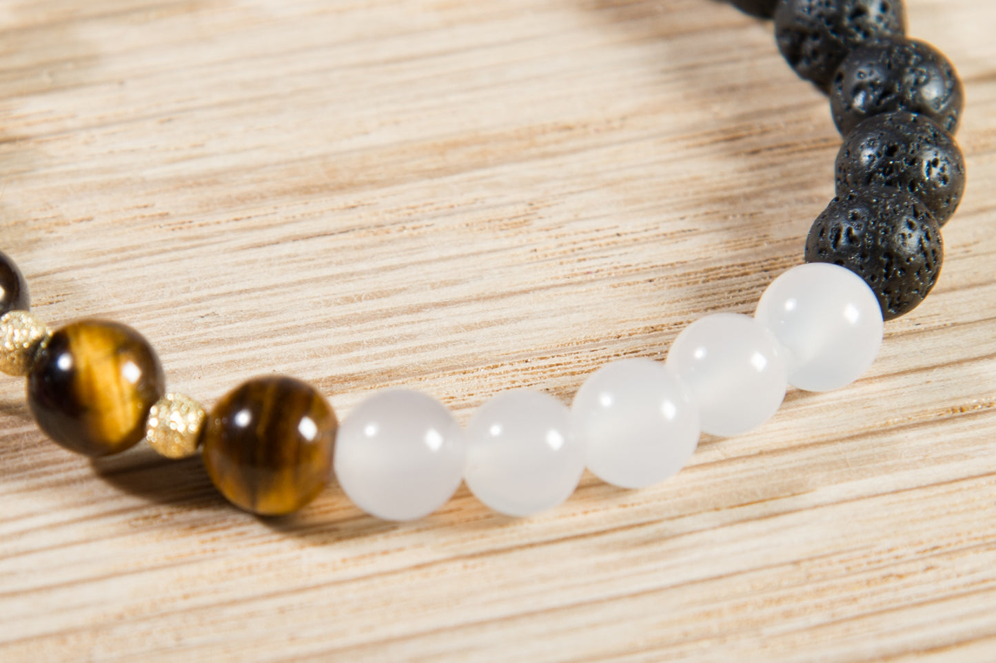 Occhio di tigre, agata bianca, lava, argento dorato 925, charms